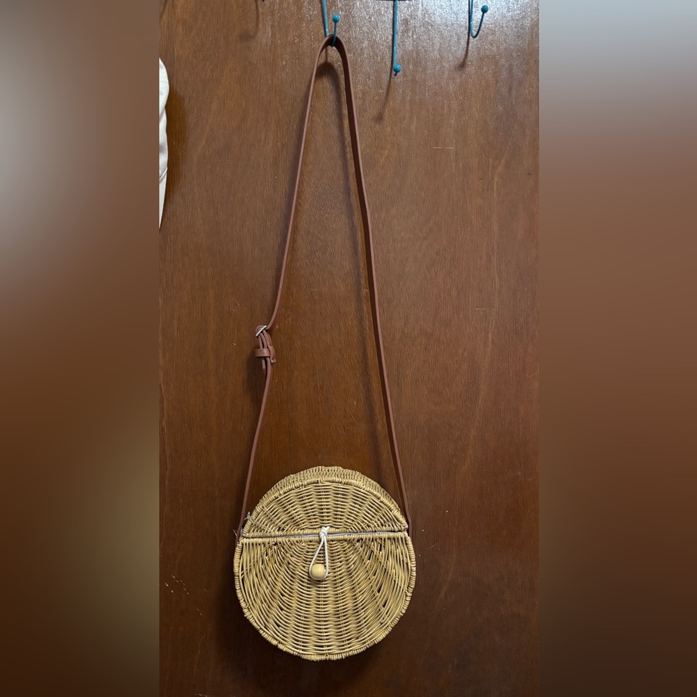 Abercrombie & Fitch Round Rattan Crossbody Purse